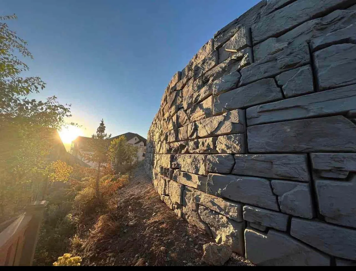 Boulder retaining wall installation Salt Lake County Utah